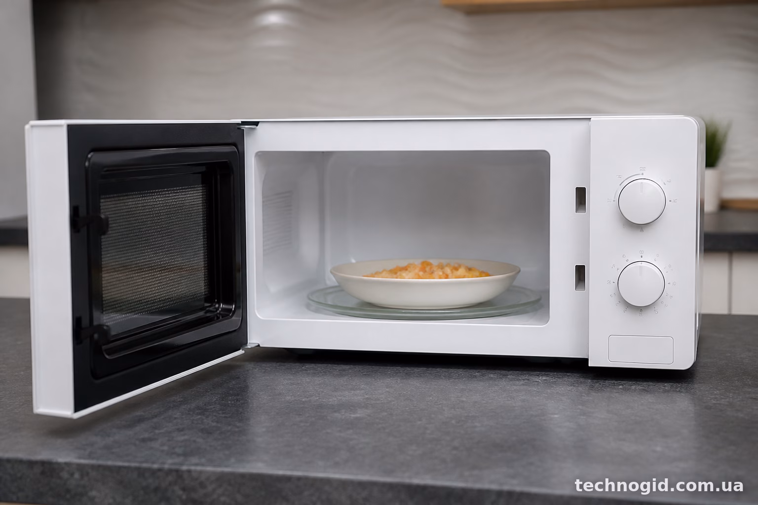 Мікрохвильова піч Gorenje MO20A3W не гріє їжу